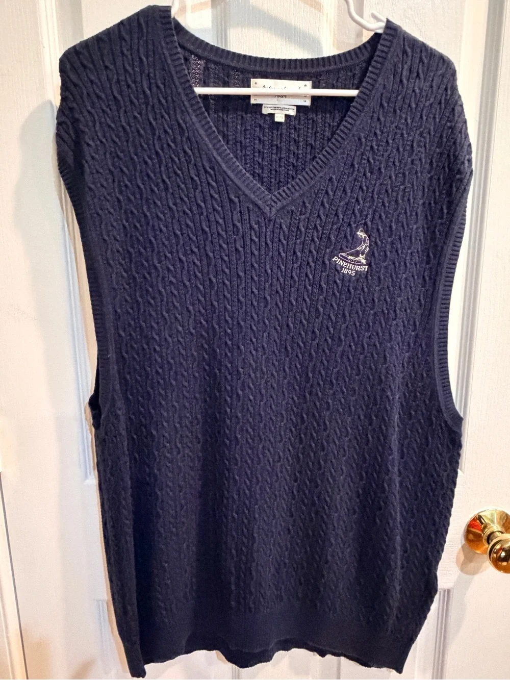 Pinehurst Cable-Knit V-Neck Sweater Vest - Navy